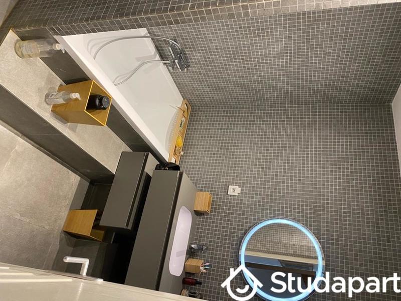 Chambre - 12 m² - 1 pièce