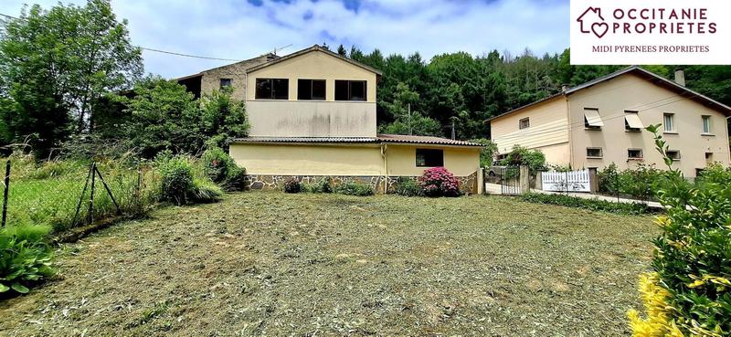 Maison de village - 227 m² - 9 pièces