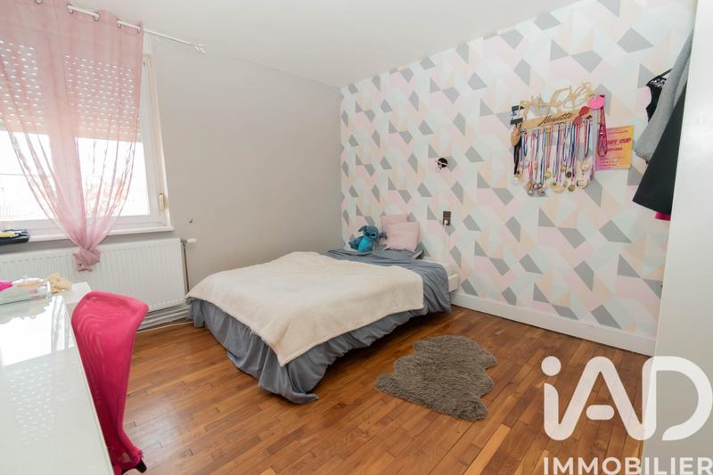 Maison - 104 m² - 6 pièces