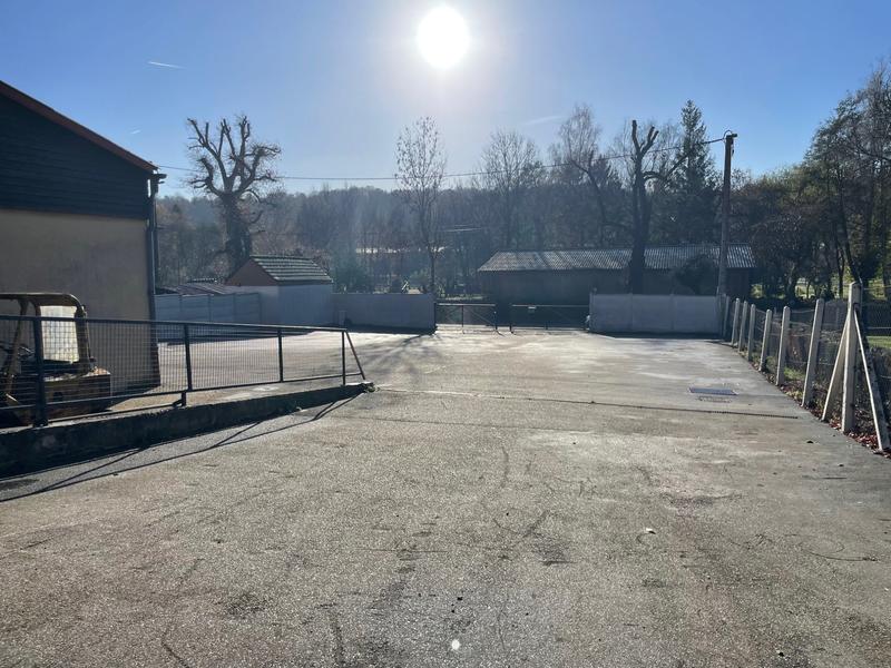 Local d'activités - 300 m²