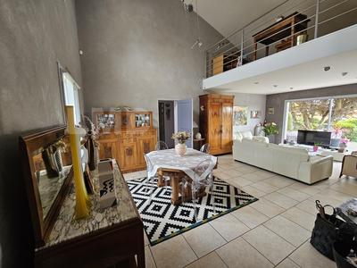 Maison contemporaine - 138 m² - 6 pièces