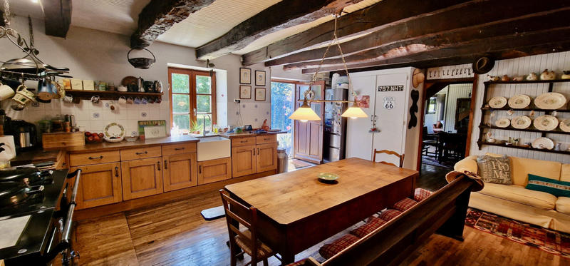 Maison - 200 m² - 6 pièces