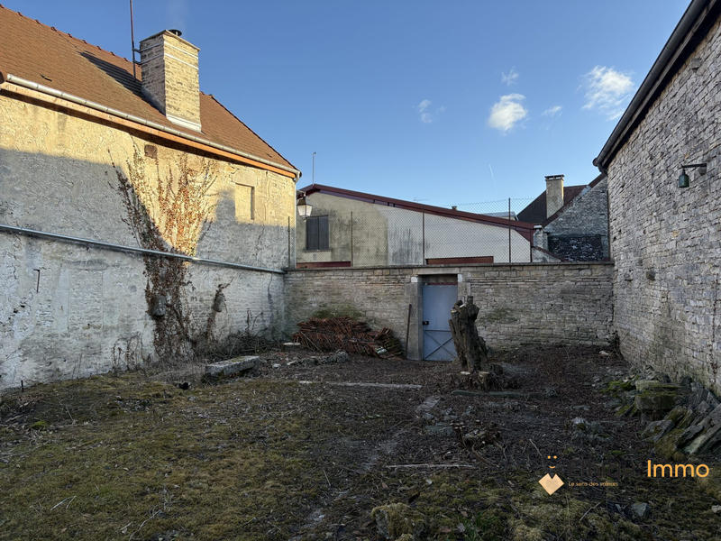 Maison - 202 m² - 8 pièces