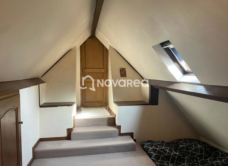 Maison - 219 m² - 7 pièces