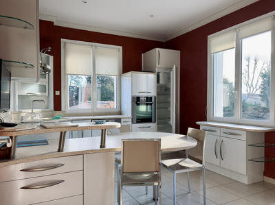 Maison - 182 m² - 6 pièces