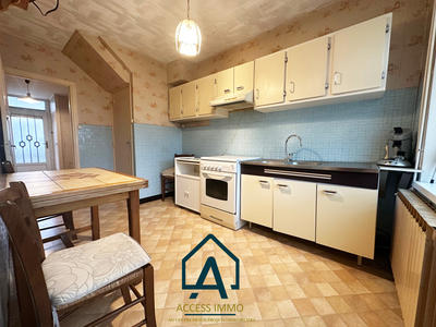 Maison - 85 m² - 9 pièces