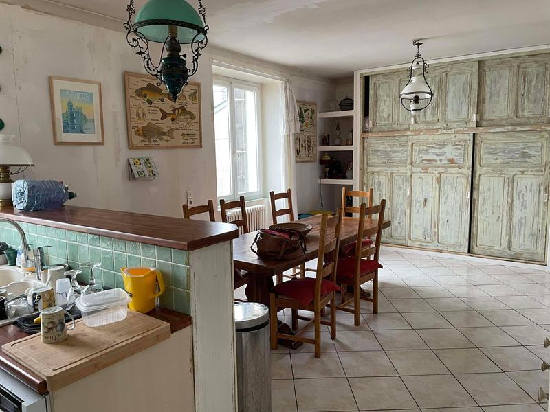 Maison - 175 m² - 8 pièces