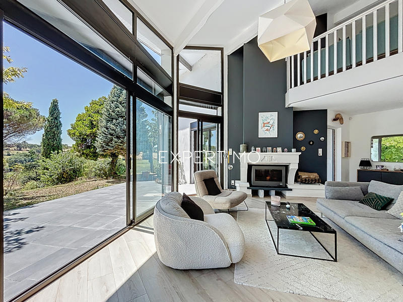 Maison - 195 m² - 6 pièces