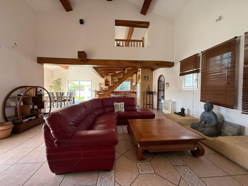 Villa - 180 m² - 4 pièces