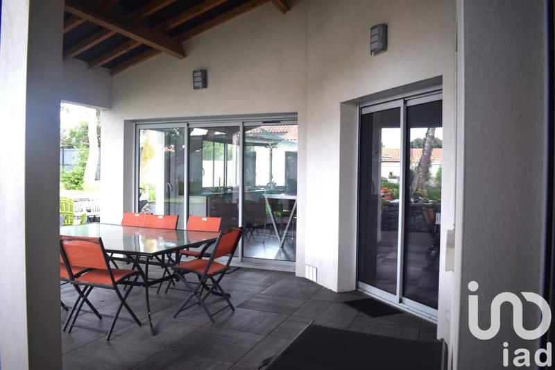 Maison - 141 m² - 8 pièces