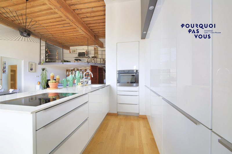 Appartement - 79 m² - 2 pièces