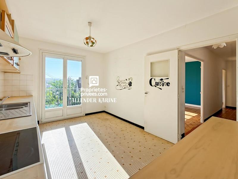 Maison - 141 m² - 8 pièces