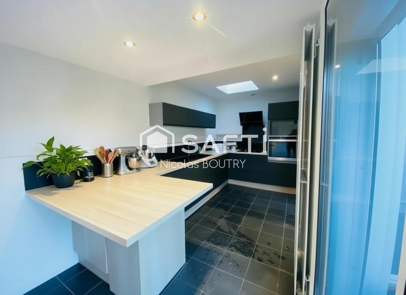 Maison - 158 m² - 4 pièces