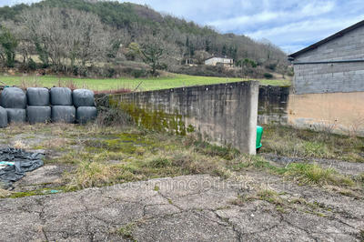 Maison - 350 m² - 1 pièce