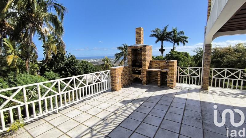 Maison - 232 m² - 6 pièces