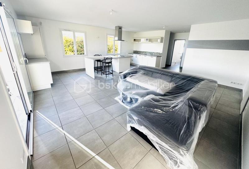 Villa - 90 m² - 3 pièces