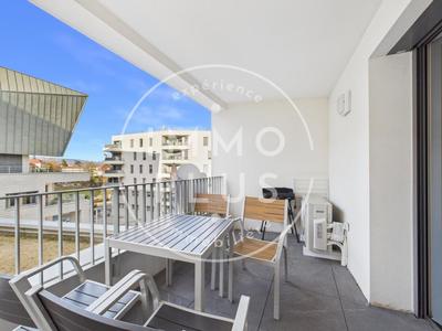 Appartement - 70 m² - 3 pièces