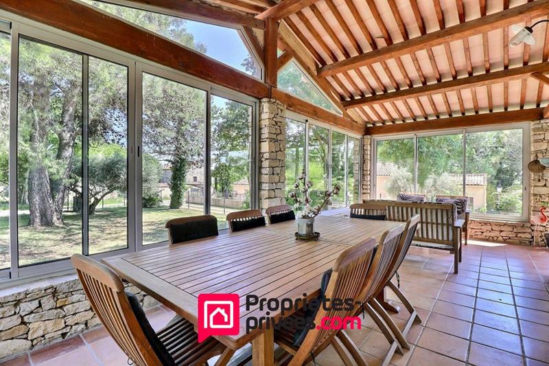 Villa - 210 m² - 9 pièces