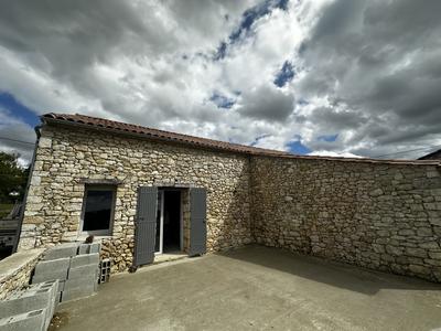 Maison traditionnelle - 88 m² - 7 pièces