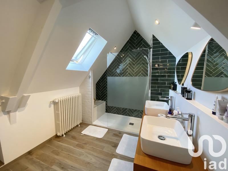 Maison - 160 m² - 6 pièces