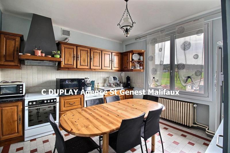 Maison - 260 m² - 13 pièces