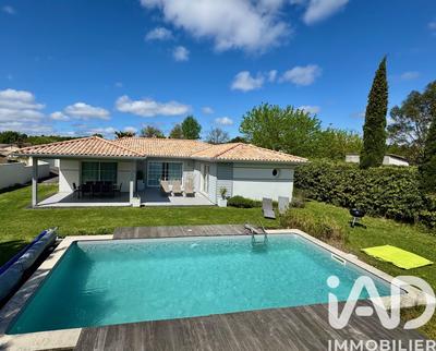 Maison - 138 m² - 5 pièces