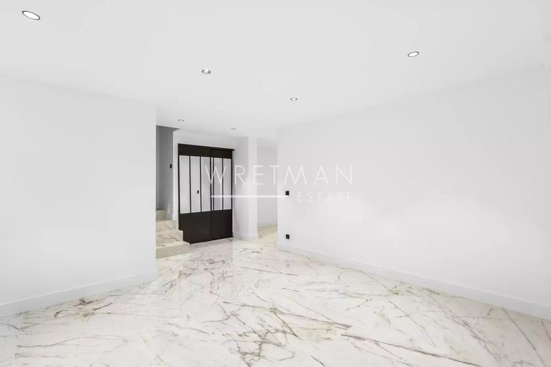 Maison jumelée - 280 m² - 5 pièces