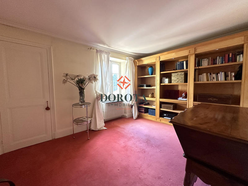 Maison ancienne - 216 m² - 9 pièces