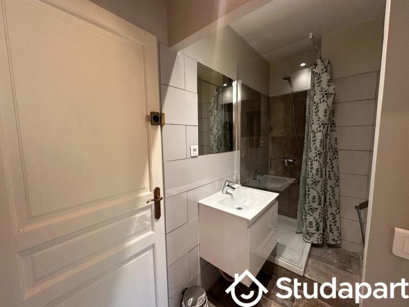 Chambre - 1 m² - 1 pièce