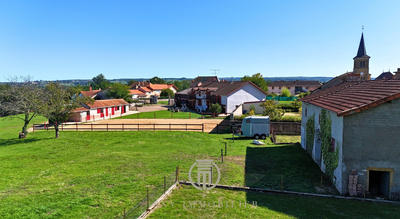 Propriété - 236 m² - 7 pièces