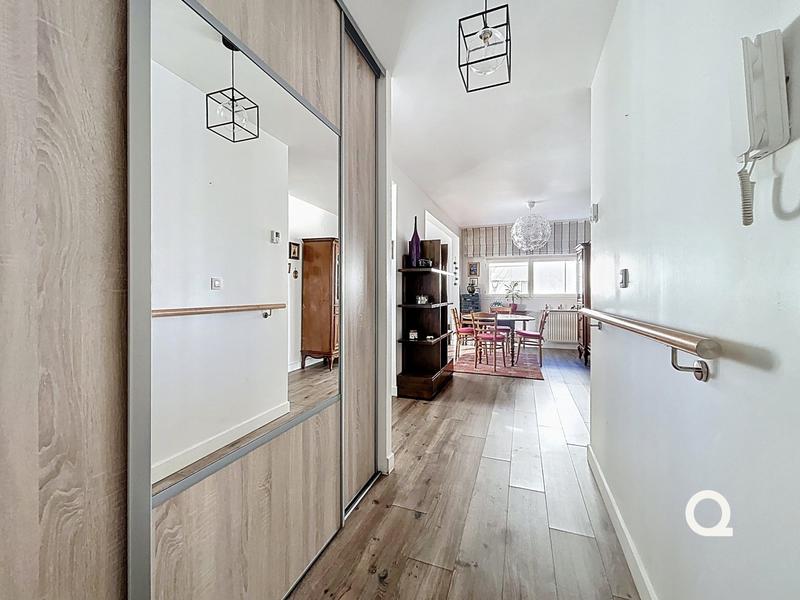 Appartement - 80 m² - 3 pièces