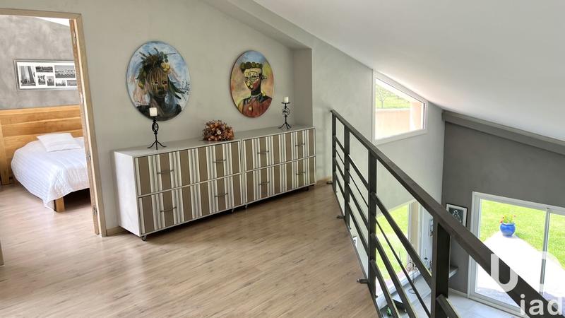 Maison - 275 m² - 7 pièces