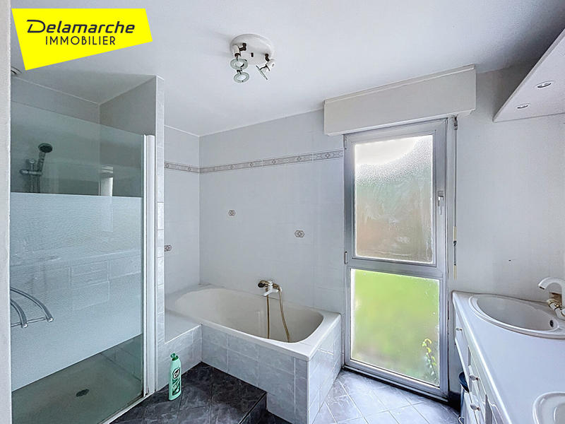 Maison - 178 m² - 9 pièces