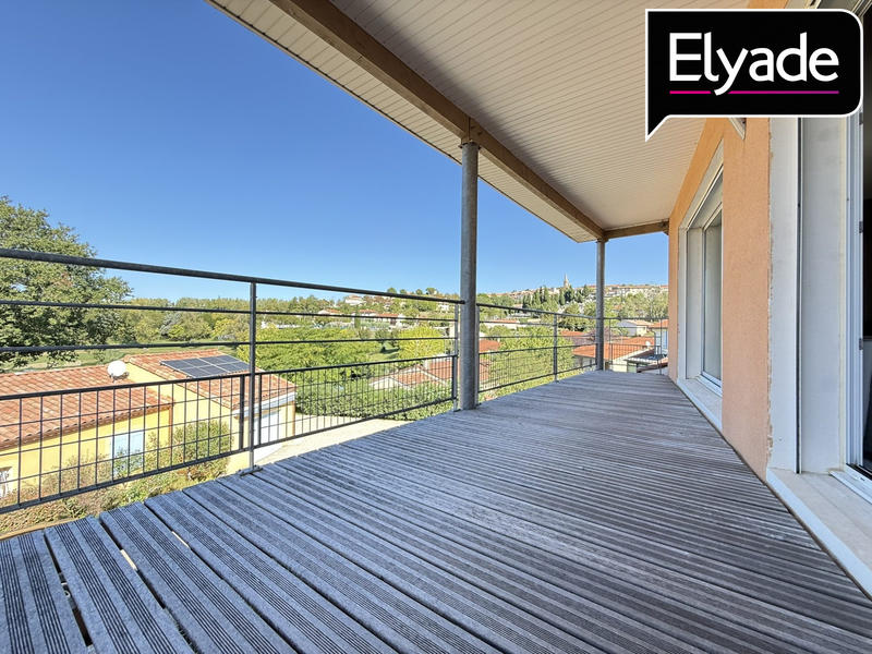 Maison - 255 m² - 4 pièces