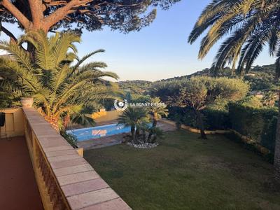 Villa - 178 m² - 8 pièces