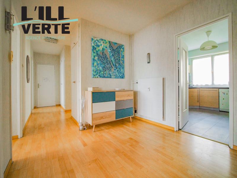 Appartement - 99 m² - 4 pièces