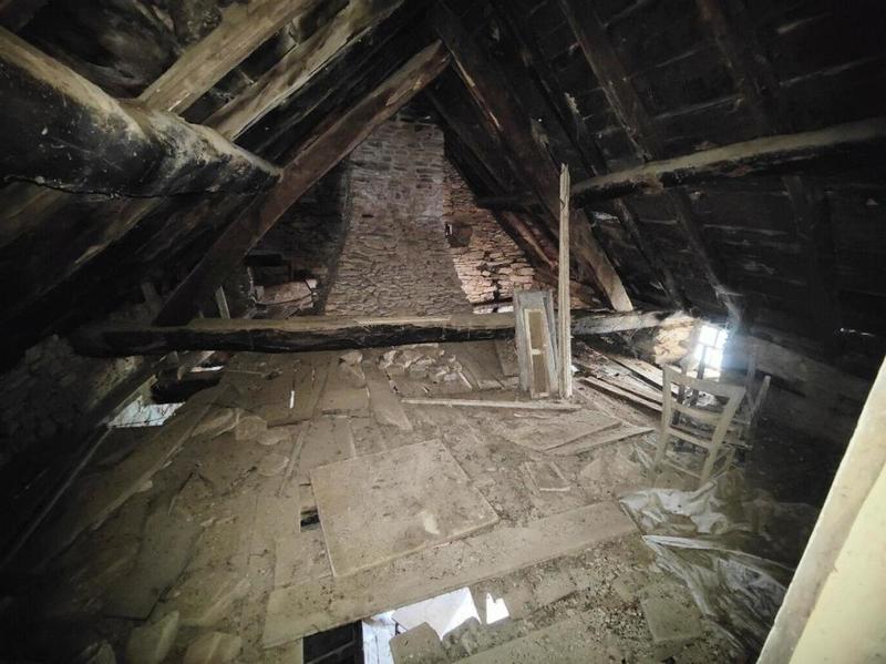 Maison en pierre - 120 m² - 6 pièces