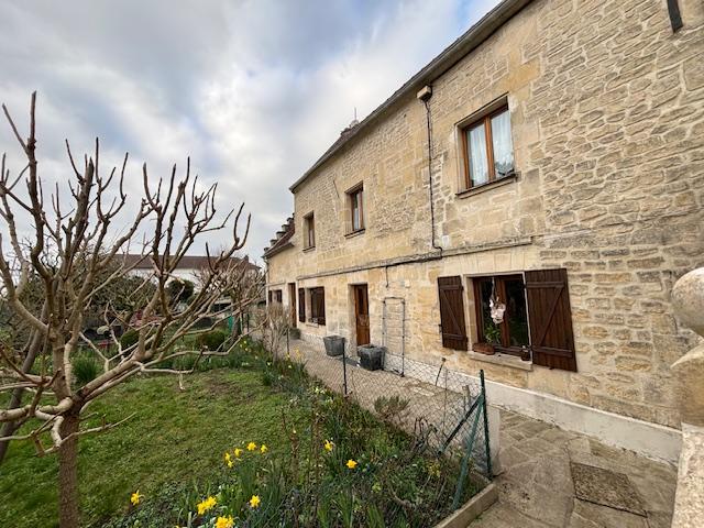 Maison en pierre - 133 m² - 7 pièces