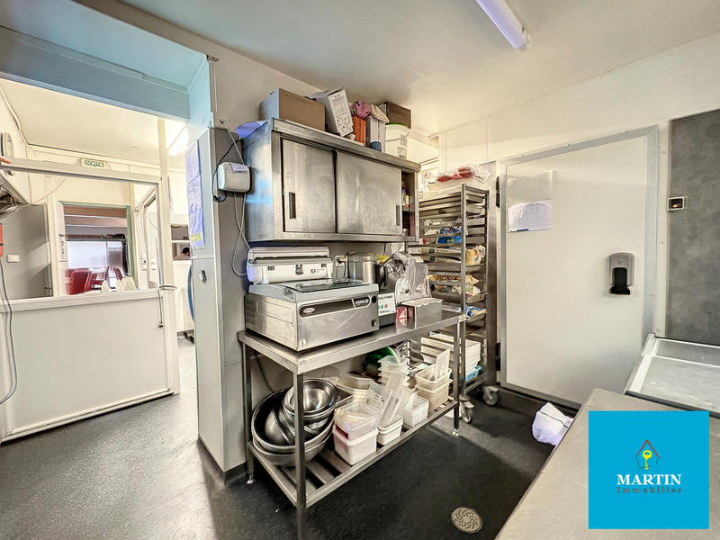 Fonds de commerce - Magasins - 123 m²