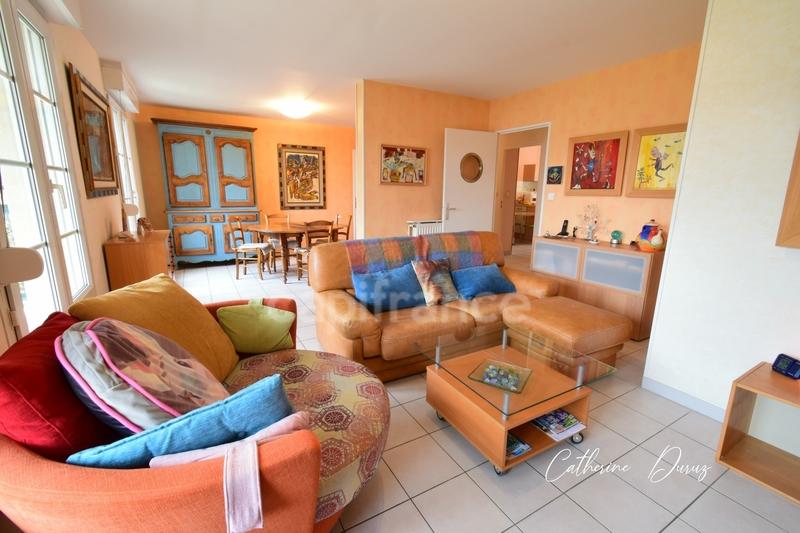 Appartement - 131 m² - 6 pièces