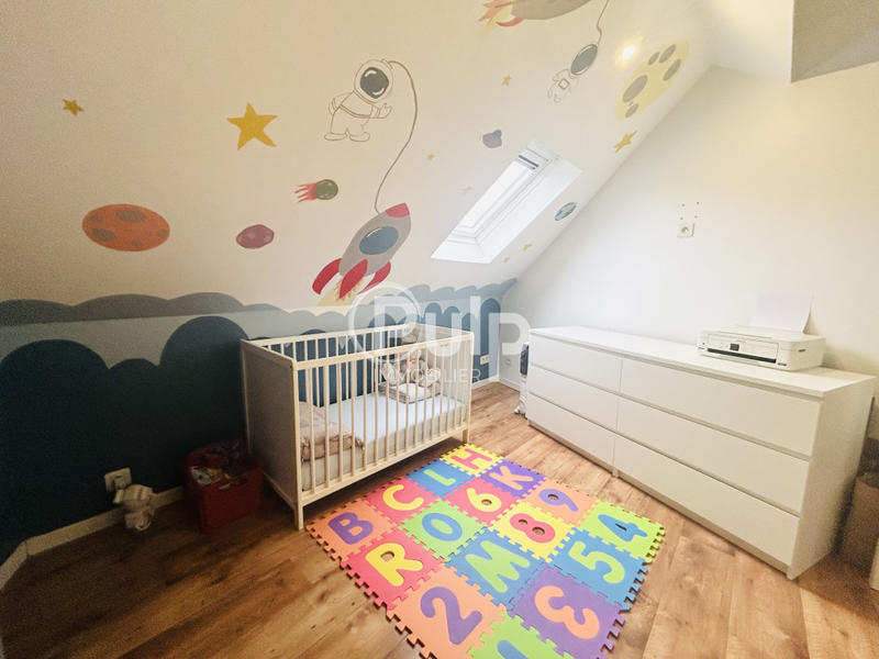 Maison de ville - 85 m² - 5 pièces