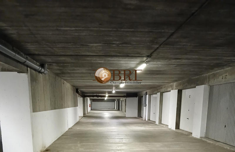 Parking / Garage - 17 m²