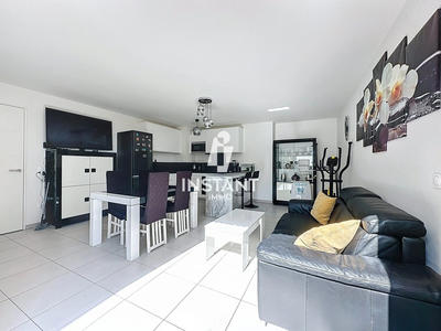 Appartement - 79 m² - 4 pièces