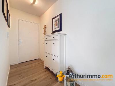 Appartement - 84 m² - 4 pièces