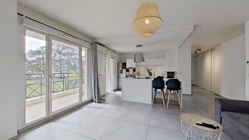 Appartement - 70 m² - 3 pièces