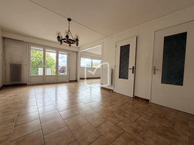 Appartement - 98 m² - 4 pièces