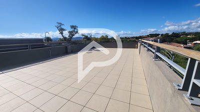 Appartement - 85 m² - 3 pièces