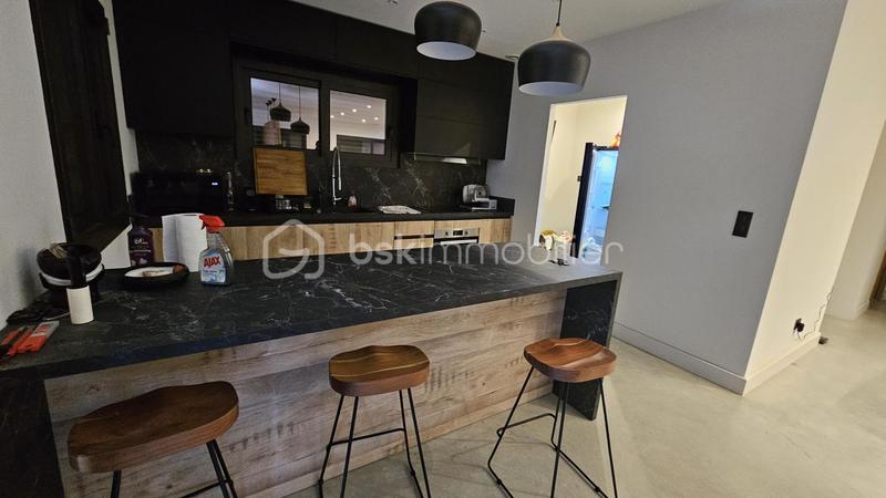 Maison - 172 m² - 3 pièces