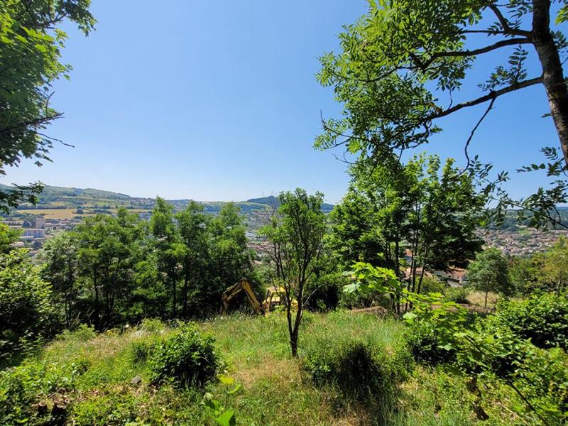 Terrain constructible - 2 402 m²