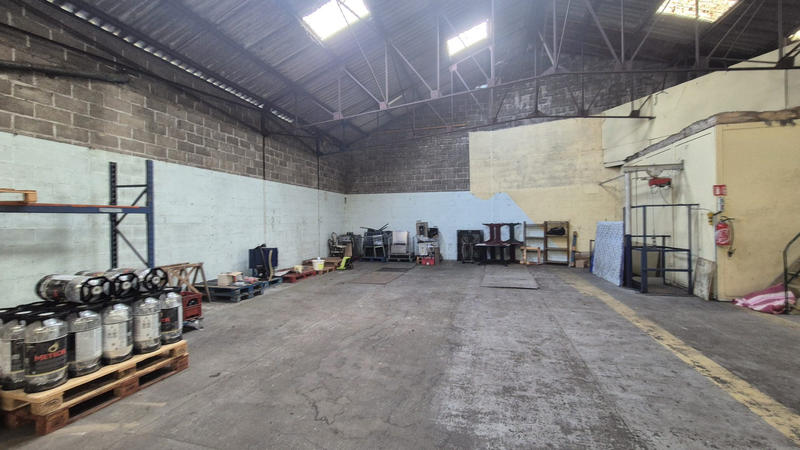 Local d'activités - 400 m²